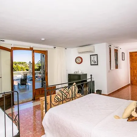 Serene In Villa Benissa