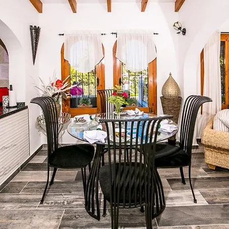 Serene In Villa *